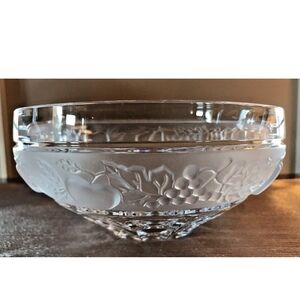 Vintage Natchmann Crystal Frosted Fruit Banded Serving Bowl